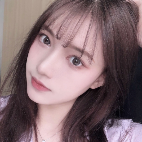 15张超清可爱女网红正脸头像 适合当头像的女生正脸照