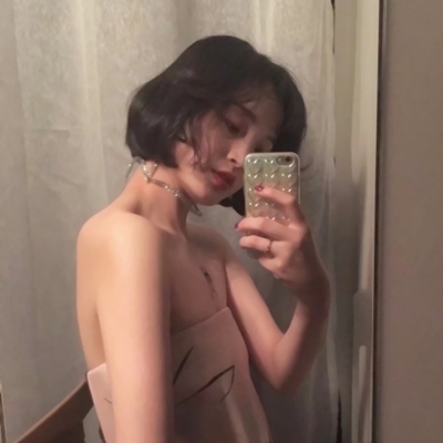 11张清冷感拉满！高冷女生孤独眼神尽显颓废头像合集
