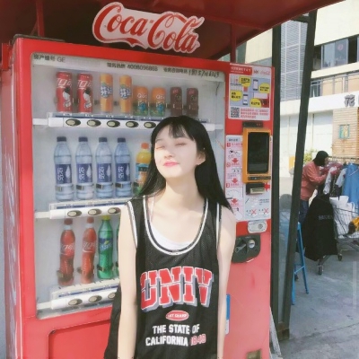 23张高清女生真人头像图片合集
