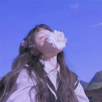 20张高清小清新潮流女生头像 好看又百搭