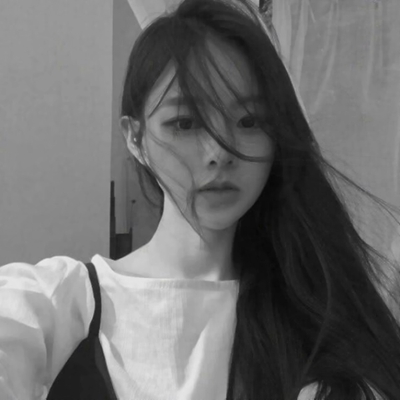 女生黑白丧系头像合集！10张又丧又酷的高清伤感女头