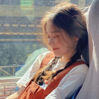 又甜又欲的清新可爱女生真人头像合集，8张图直接存