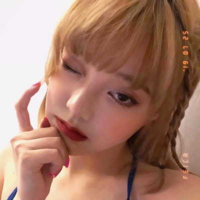 超酷！16张个性染发社会女生头像合集