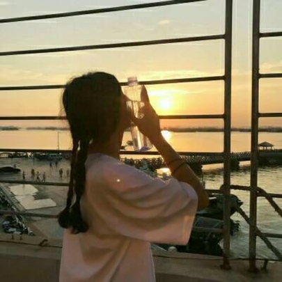 8张软妹双马尾背影头像 萝莉风真人可爱高清图