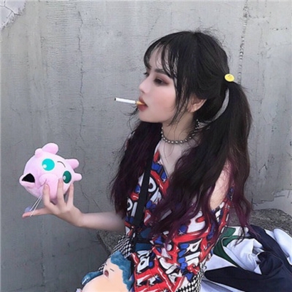 六张超飒高冷女生头像 氛围感直接拉满