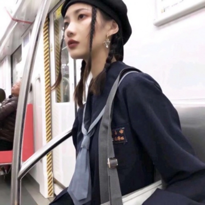 超飒女生头像合集！16张霸气酷感真人女头高清图