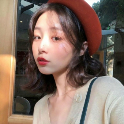 26张高清高冷戴帽女生头像合集