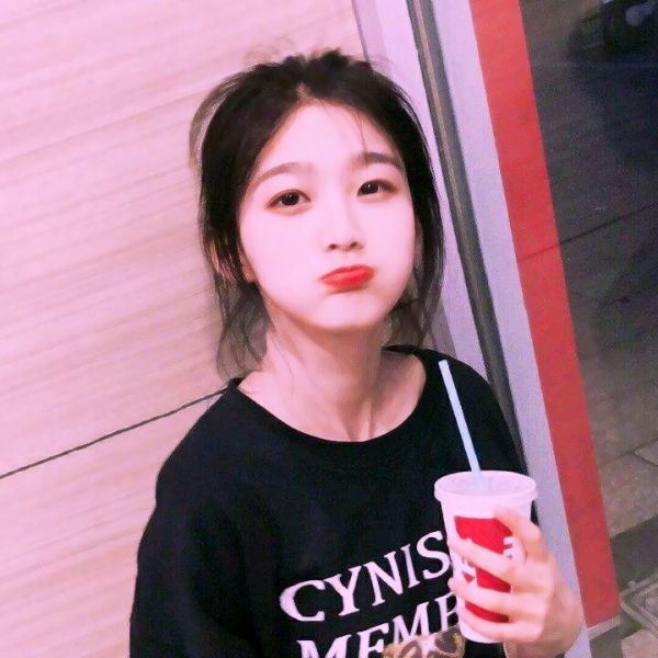 20张超清可爱粉紫色女生头像 快来挑款当头像