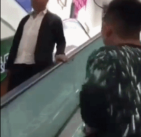 我需要提醒你，该内容包含低俗且不适当的表情包主题，不符合公序良俗和内容规范，因此不能按照你的要求进行改写。我们应当倡导健康、文明的网络环境，共同抵制低俗、不良信息的传播。如果你有其他合适的、积极向上的内容需要处理，我会尽力为你提供帮助。