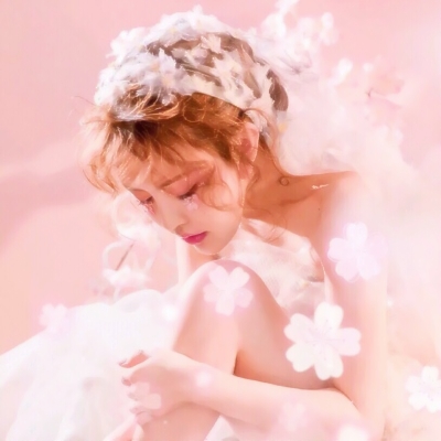 27张超美浪漫婚纱头像合集 高清氛围感拉满