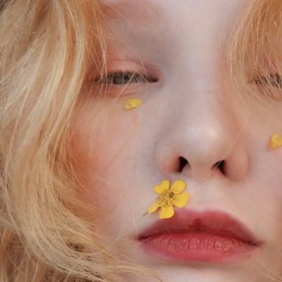 10张超好看的欧美女生脸部头像分享