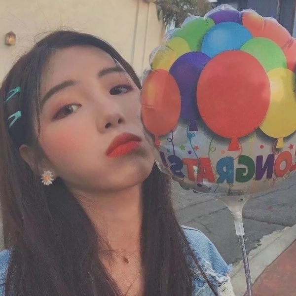 16张复古高清女生头像 自带氛围感的复古女性气质