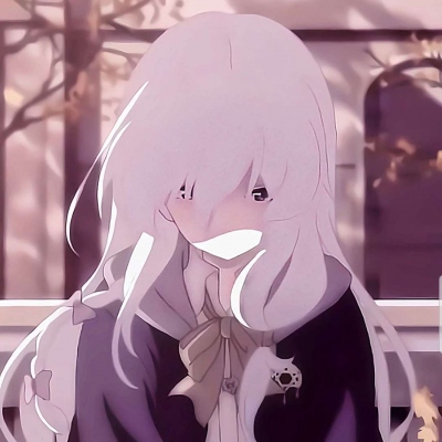 最新高清女生动漫QQ头像合集 共14张