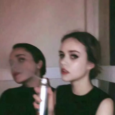 20张高清小清新潮流女生头像 好看又百搭