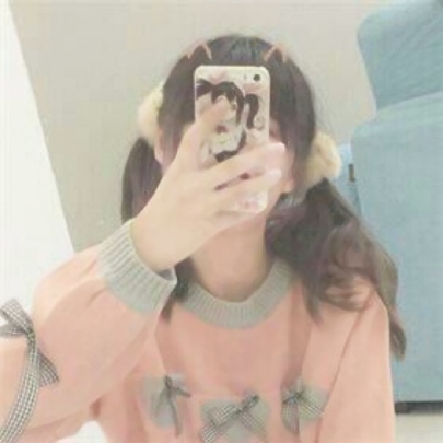 9张拿手机挡脸的高清自拍女生头像合集