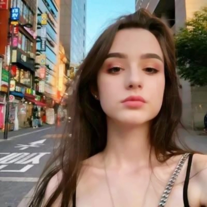 新版欧美女生微信头像 共26张可用