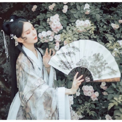 古风唯美意境真人女头像 21张高清古风真人女生头像合集