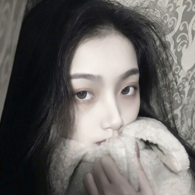 12张精选漂亮女生QQ头像 一次存够够用