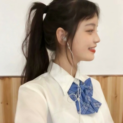 35张高清女生微信侧脸头像 氛围感拉满的唯美头像合集