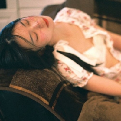 超火高清女生头像合集 共18张