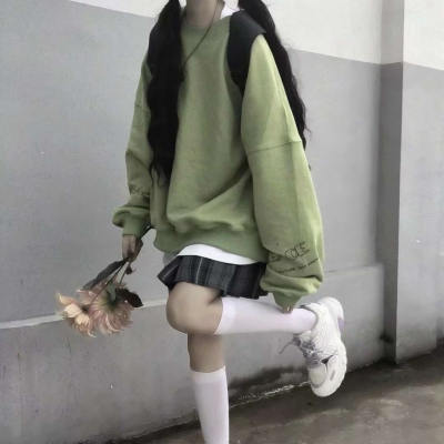 QQ优质玩网女生头像（24张）