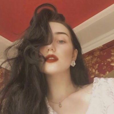 6张气质拉满的欧美女生头像，高清又好看