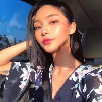 ins风欧美女生微信头像合集 14张高清原图分享