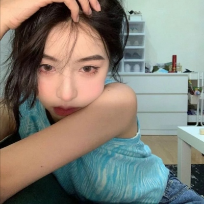 新版个性女生微信头像合集 共13张