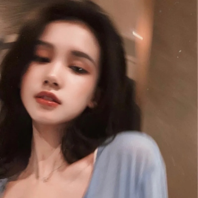 新版女生高级感头像图集 一共16张高清图