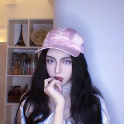 12张高清恶魔妆拽姐头像 超酷女生头像合集