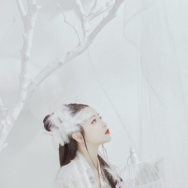 9张超好看的古风真人白纱女生头像 超清白色系女头素材