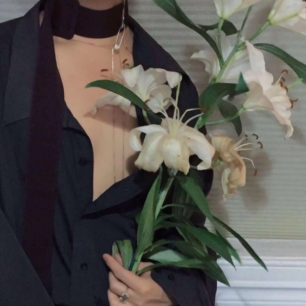 欧美部位女生头像 36张超清性感欧美女头合集