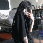 10张超飒ins风女生真人头像 酷感拉满