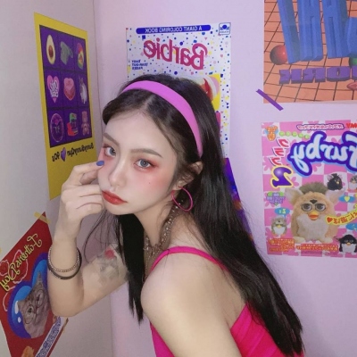 11张有气质又高级的女生头像图