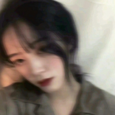 10张高清个性原宿风模糊女生头像合集