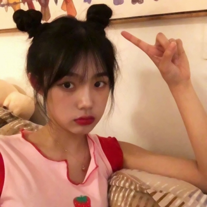 女生真人QQ头像合集！16张高清实拍好看头像精选