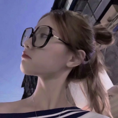 13张高清御姐风女生头像合集