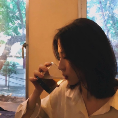 34张高清新潮微信短发女生头像 快来挑适合你的款