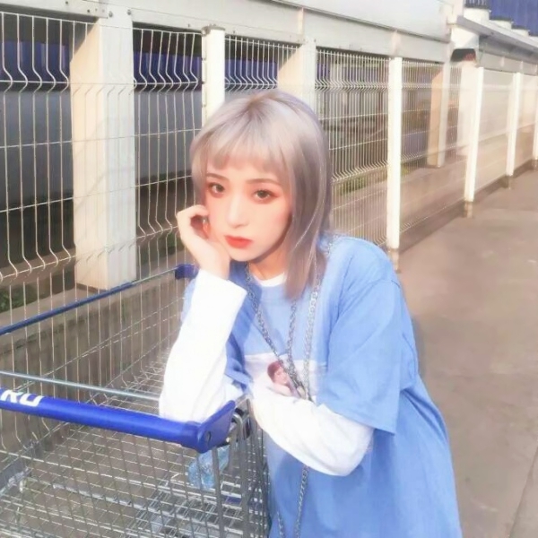 快手女生清晰头像合集 34张草莓系小仙女风格头像