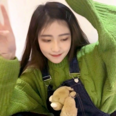 同一女生真人高清头像合集 16张好看的女生头像