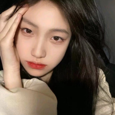 20张超好看的女生人物头像合集