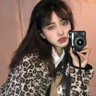 高清女生优质头像合集 共12张