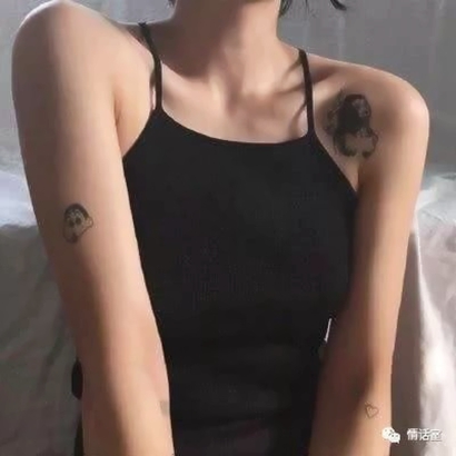 12张高清高冷性感女生头像 氛围感拉满