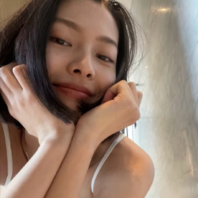 17张高清高颜值真人女生头像合集来啦