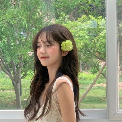 适合网恋用的真人女生网图头像合集（13张）