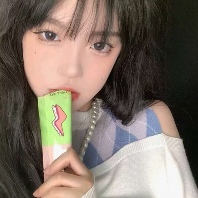 能招好运的真人女生头像合集，一共12张