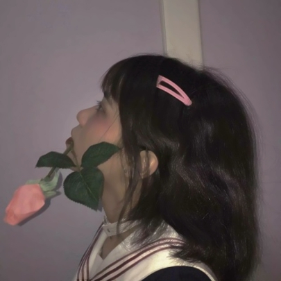 14张高清真人女生侧颜头像 氛围感拉满的侧颜女神头像