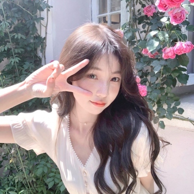 11张温柔干净的ins风小清新女生头像合集