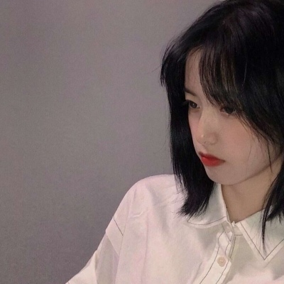 19张真实可爱不做作的女生露脸头像图来了