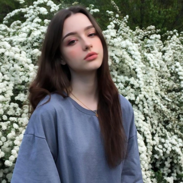 18张超仙欧美小姐姐头像 高清好看直接存